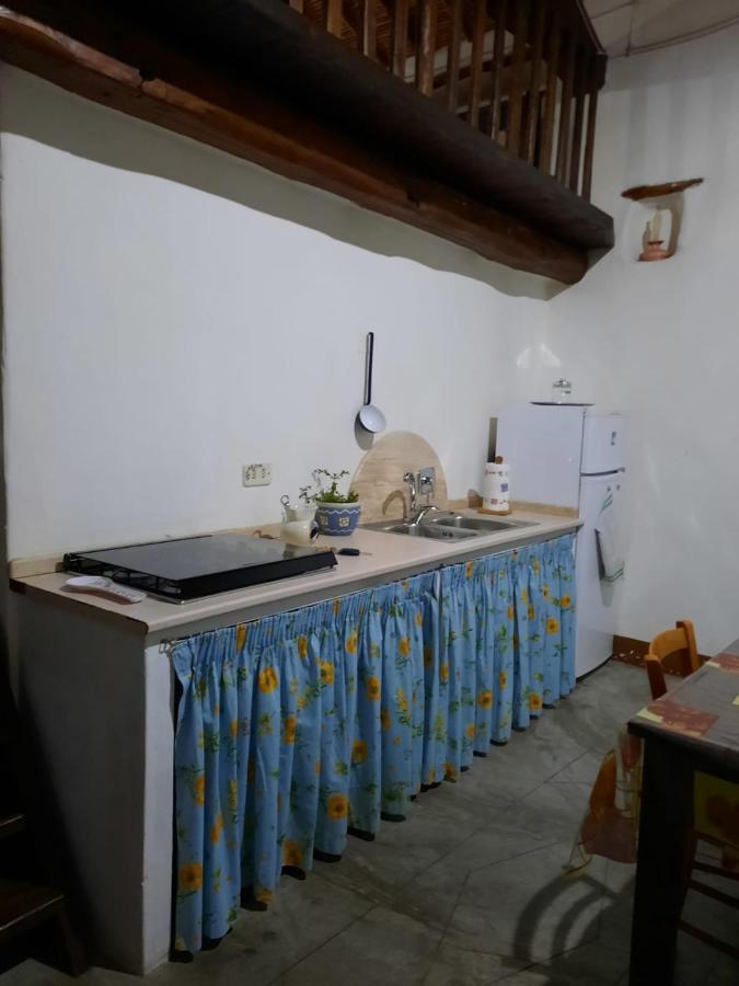 Domo Sedda Villa กัลเตลลิ ภายนอก รูปภาพ
