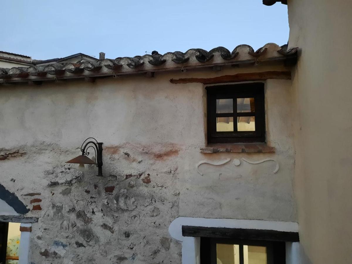 Domo Sedda Villa กัลเตลลิ ภายนอก รูปภาพ