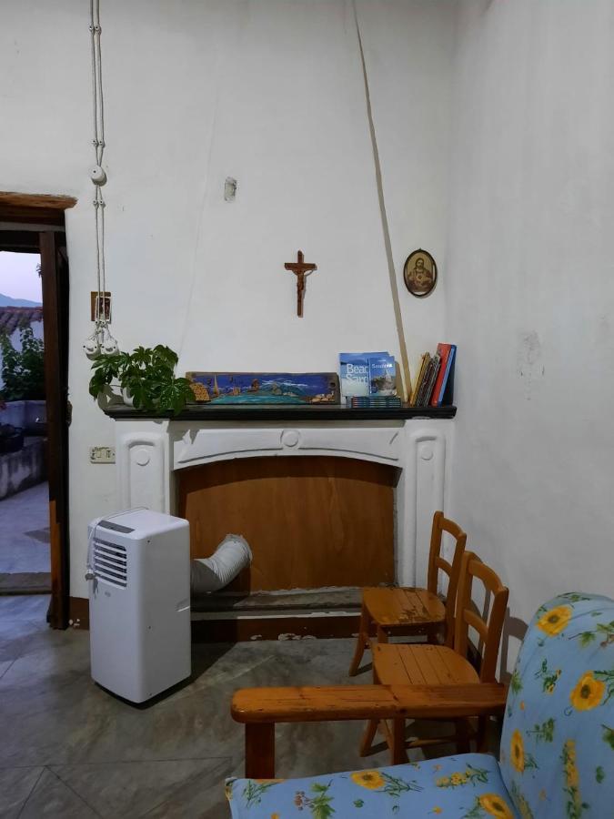 Domo Sedda Villa กัลเตลลิ ภายนอก รูปภาพ