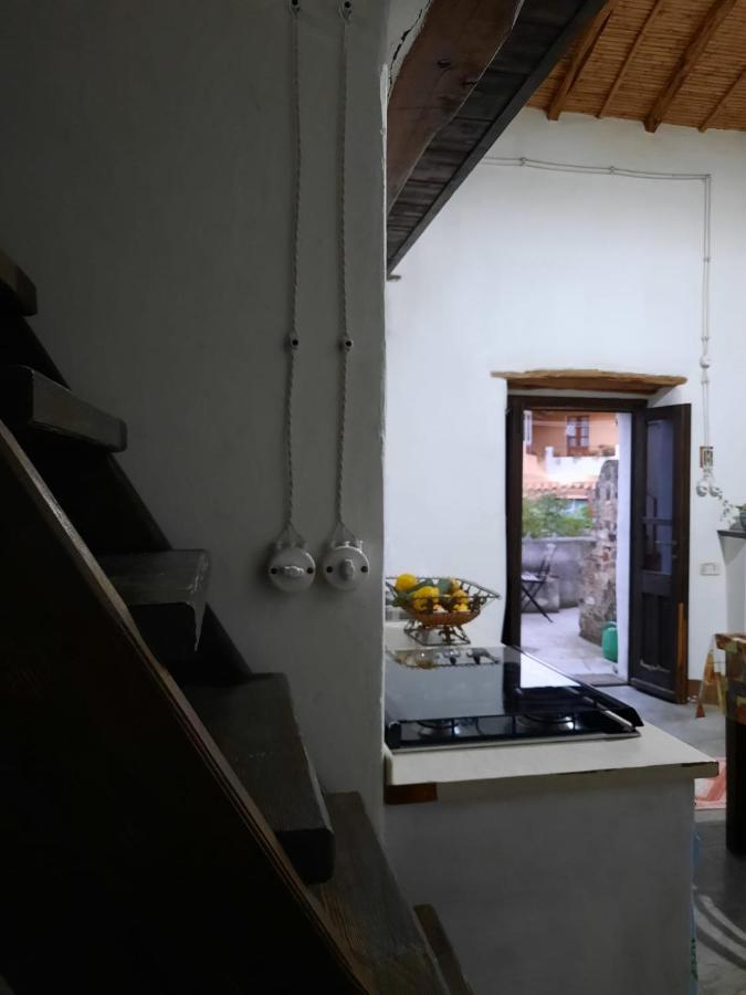 Domo Sedda Villa กัลเตลลิ ภายนอก รูปภาพ